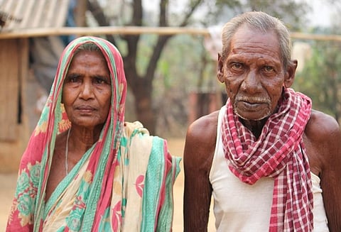 Budhia Bhodta and his wife in Champagarh village of Odisha’s Mayurbhanj district. Photo Credit: Abhijit Mohanty
