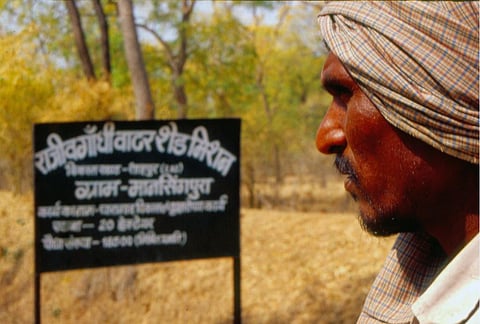 कोरोनाकाल में विश्व श्रमिक दिवस : यहां जानिए देश में श्रम कानूनों की क्या स्थिति है 