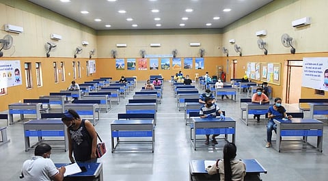 A vaccination centre at the Sarvodaya Kanya Vidyalaya in Delhi's Chirag Delhi neighbourhood. Photo: @ArvindKejriwal / Twitter