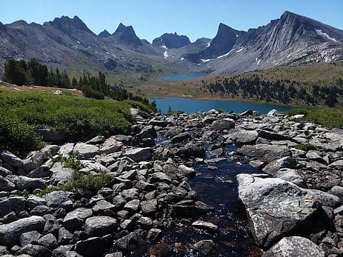 Yellowstone losing snow: Expect widespread problems for water, wildlife 