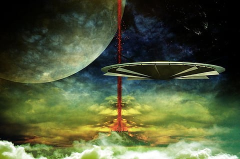 Evolution and Science-fiction: Marriage of facts and fantasy