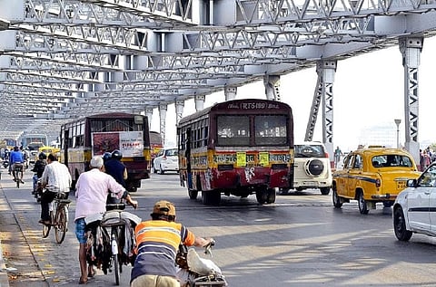 Kolkata rolls out CNG buses 