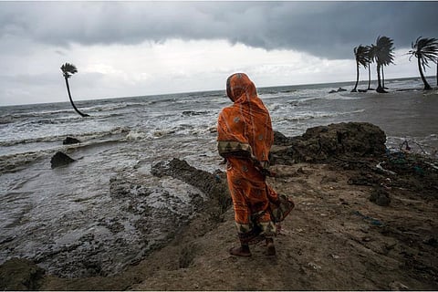 जलवायु परिवर्तन के चलते हिन्द महासागर में उठ सकती हैं कहीं ज्यादा ऊंची लहरें, तटों पर बढ़ेगा खतरा