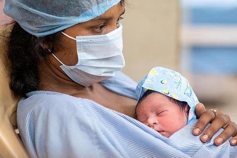भारत में मातृ मृत्यु अनुपात में 9 फीसदी की गिरावट, जानें सभी राज्यों का हाल