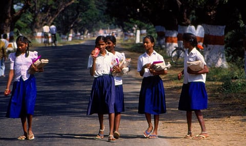 Girls on their way to school in Warangal, Telangana. Photo: Amit Shanker / CSE