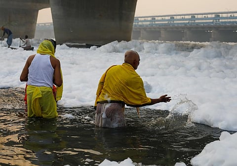 एसओई इन फिगर्स 2022: जहर ढो रही हैं नदियों की धाराएं, नहीं रही पीने लायक