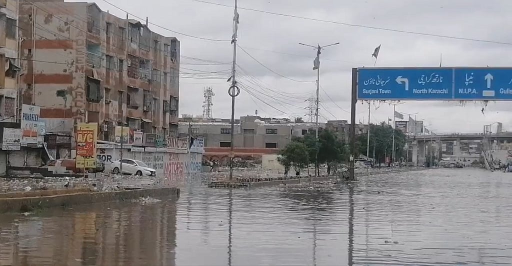 Pakistan deluge: 500% more rain in some...
