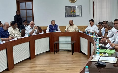 The meeting attended by CM Basavaraj Bommai and Araga Jnanendra. Photo: @JnanendraAraga / Twitter 