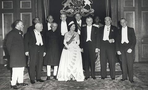 Queen Elizabeth II with the prime ministers of Commonwealth countries at a conference in 1960. Pandit Jawaharlal Nehru is also seen. Photo: Wikipedia