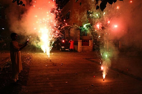 Green crackers answer to Diwali pollution but manufacturing limited