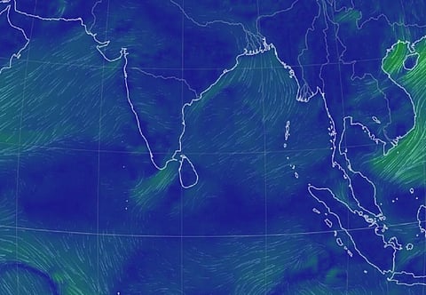  A cyclone is forming and moving towards the Tamil Nadu coast, showed data from the Global Forecasting System of the United States and the European Centre for Medium-Range Weather Forecasts, as represented on the weather visualisation website Windy.com. Photo: A screengrab from earth.nullschool.net (December 1, 11:57 a.m).