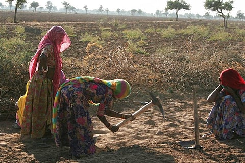 भीषण गर्मी में काम करने से भ्रूण पर पड़ता दबाव, बढ़ते तापमान से बिगड़ेंगे हालात
