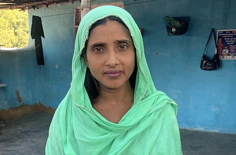 Mehnurisha is trying to avail free ration for her daughters as a way out of social evils  brought on by poverty, like child marriage. Photo: Himanshu Nitnaware