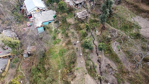 Ecologists and hydrologists believe Joshimath’s 12-kilometre-long tunnel is the reason for its crisis. Photo: Sunny / CSE