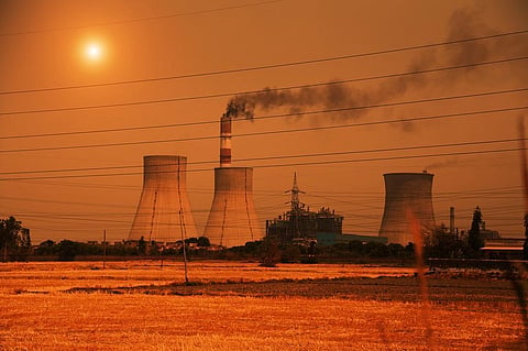 Close deadlines make it tricky for captive power plants to meet the mandate in time. Representative photo: iStock.