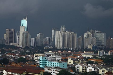 Jakarta is taking action to stop further sinking ("Mendung di Jakarta" by Koran Anak Indonesia is available at https://bit.ly/3HuOXuo)
Credits CC by 2.0