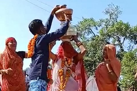 नातरा प्रथा में फेरे जैसी पारंपरिक रस्मों की जगह कुछ औपचारिक रस्में होती हैं। फोटो: स्वाति 