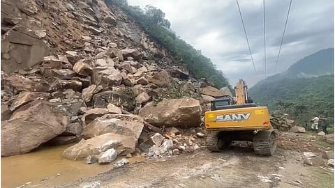 हिमाचल प्रदेश ने मॉनसून की दस्तक के साथ ही  लोगों की मुसीबतें बढ़ गई हैं। फोटो: रोहित पराशर