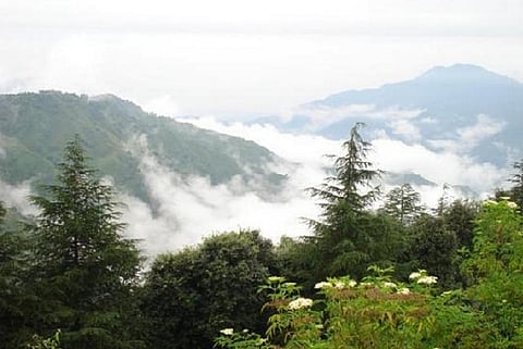 पूर्वी-पूर्वोत्तर भारत में भारी बारिश के आसार, इन हिस्सों में रहेगी उमस भरी गर्मी, जानें अन्य राज्यों के हाल