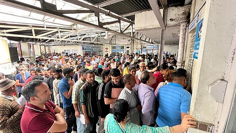 हिमाचल प्रदेश के अस्पतालों में इन दिनों मरीजों की भारी भीड़ उमड़ रही है। फोटो : रोहित पराशर