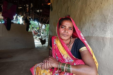 मध्यप्रदेश के पन्ना जिले की मनौर की निवासी हल्की बाई का परिवार सरकारी राशन पर निर्भर है। फोटो:  राकेश कुमार मालवीय