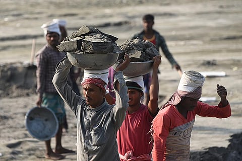 कड़ी धूप से स्वास्थ्य सुरक्षा के लिए बचाव जरूरी है; फोटो: आईस्टॉक 