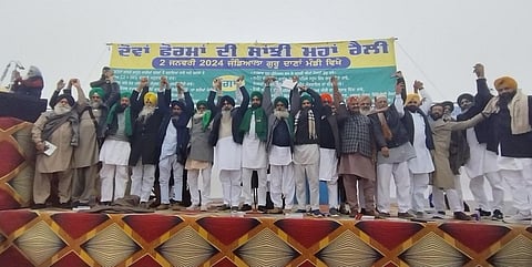 पंजाब के अमृतसर जिले के जंडियाला गुरु कस्बे में किसानों की एक महापंचायत आयोजित की गई। फोटो: मनदीप पूनिया