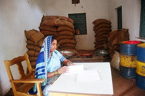 महिला स्वयं सहायता समूहों से जुड़ी महिलाओं को लखपति बनाने की योजना पर काम कर रही है सरकार। फाइल फोटो: रूक्सन बोस 