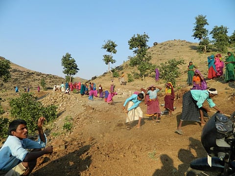 The MNREGA Act also states that if wages are not paid within fifteen days of the closure of the muster roll, the worker is entitled to compensation. File photo: CSE
