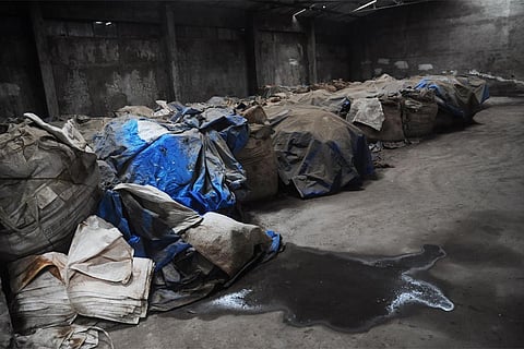 यूनियन कार्बाइड में जमा सैकड़ों टन जहरीला कचरा; फाइल फोटो: सायंतन बेरा/ सेंटर फॉर साइंस एंड एनवायरमेंट (सीएसई)