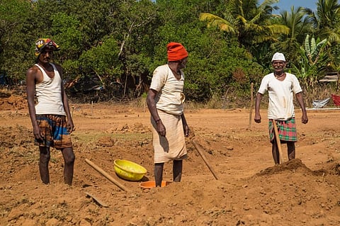 Intense heat has made farm, industry & construction workers in Karnataka fear & lose interest in work