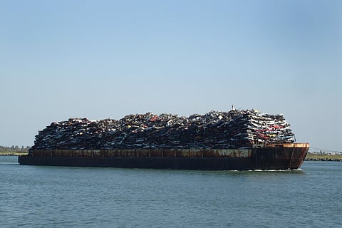 Indian businesses recycle European waste to manufacture finished products. 

