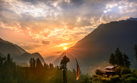 Mountains aren’t calling: Himachal temperature 3-4 degrees above normal, 97% less rainfall in October