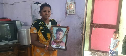 Babli and her husband Ramesh Solanki were relocated to Odhav in 2010. Poor transport access hit his livelihood, and financial stress reportedly led to his suicide four years ago.