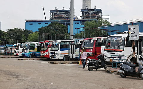 How India moves: In the country’s first private city of Jamshedpur, overburdened private transport is run by the educated unemployed