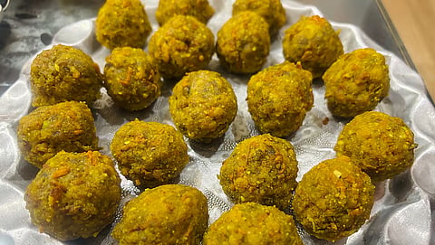 Taradi  Halad Laddoo