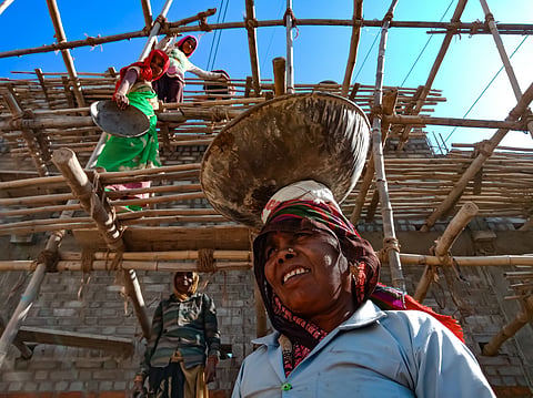 No MGNREGA safety net for migrant workers returning due to LPG crisis as scheme comes to a standstill