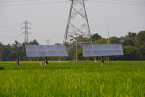 India loses 300 GWh renewable energy in Q1 2026 as transmission delays slow clean energy push