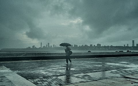 Daily weather tracker: Thunderstorms, rain and lightning threat loom over several states; heavy rains disrupt life in Mumbai