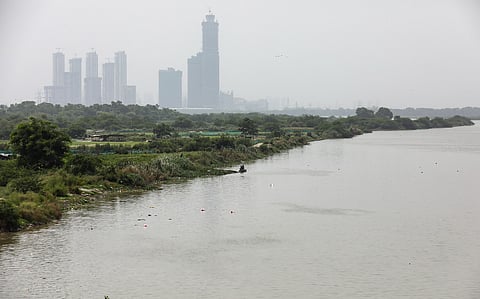 Yamuna in Delhi begins to fill up, courtesy Hathnikund. Is it enough though?