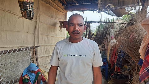 Ram Milan (38) from Tharu tribe plans to stay back in his village to cast his vote. Photo: Vivek Mishra / CSE
