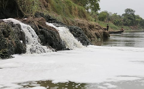 Sewage flowing in the Ganga at Kanpur, Uttar Pradesh. Photo: Vikas Choudhary / CSE