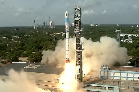 एसएसएलवी-डी3-ईओएस-08 मिशन 16 अगस्त, 2024 को श्रीहरिकोटा के सतीश धवन अंतरिक्ष केंद्र के पहले लॉन्च पैड से अपने सफल प्रक्षेपण के दौरान। 