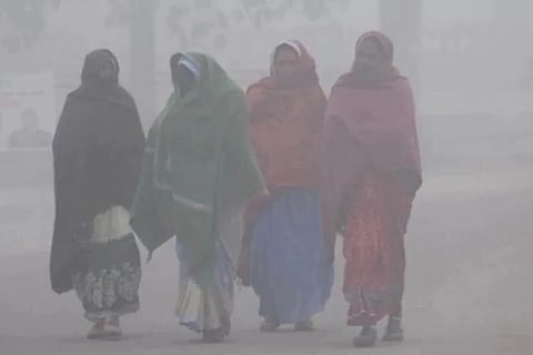 अगले कुछ दिनों तक मध्य प्रदेश के अलग-अलग इलाकों में लोगों को भयंकर शीत लहर से दो चार होना पड़ सकता है। 