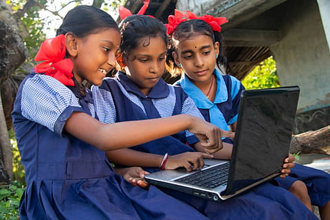 यह दिन लड़कियों के स्वास्थ्य, शिक्षा और समग्र कल्याण के अधिकारों की वकालत करता है, एक अधिक समावेशी और न्यायसंगत समाज को बढ़ावा देने का प्रयास करता है।