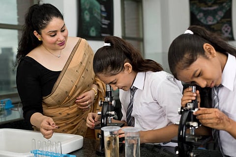 भारत के समर्पित प्रयासों- नीतियों, कार्यक्रमों और संस्थागत समर्थन के माध्यम से उच्च शिक्षा, शोध और नवाचार में महिला भागीदारी बढ़ाने में महत्वपूर्ण भूमिका निभाई है। 