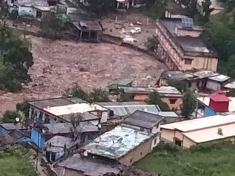 नंदानगर तहसील के गांव धूर्मा गांव का दृश्य।  फोटो: डीईपीआर, उत्तराखंड