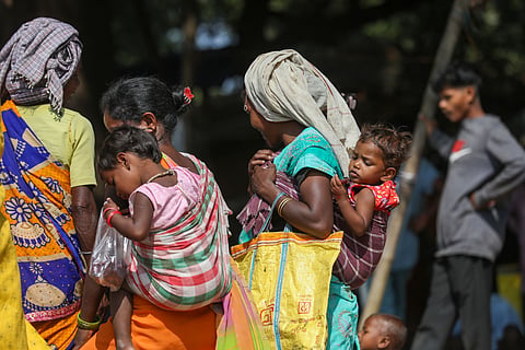 ग्रामीण अपनी आय का सबसे अधिक पैसा भोजन पर खर्च कर रहे हैं। फोटो: विकास चौधरी