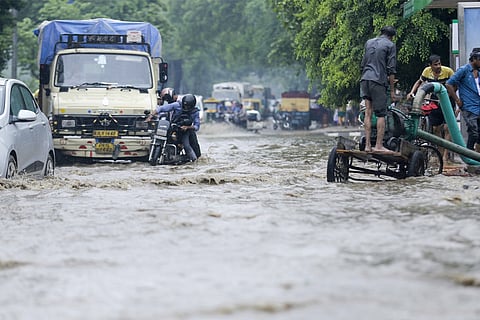 अल नीनों, पूर्वानुमानों को धता बता जुलाई में जमकर बरसे बदरा; प्रतीकात्मक तस्वीर: सेंटर फॉर साइंस एंड एनवायरमेंट (सीएसई)