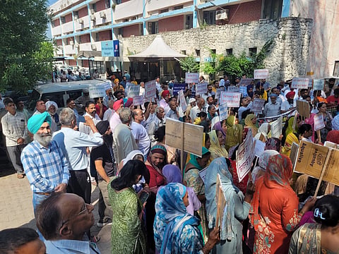 औद्योगिक प्रदूषण के खिलाफ नालागढ़ उपमंडल में जुटे लोग। फोटो: हिमालय नीति अभियान